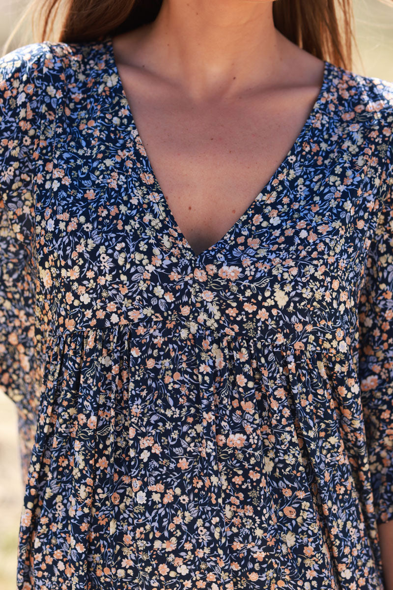 Robe longue bleu marine fluide col V manches courtes imprimé liberty