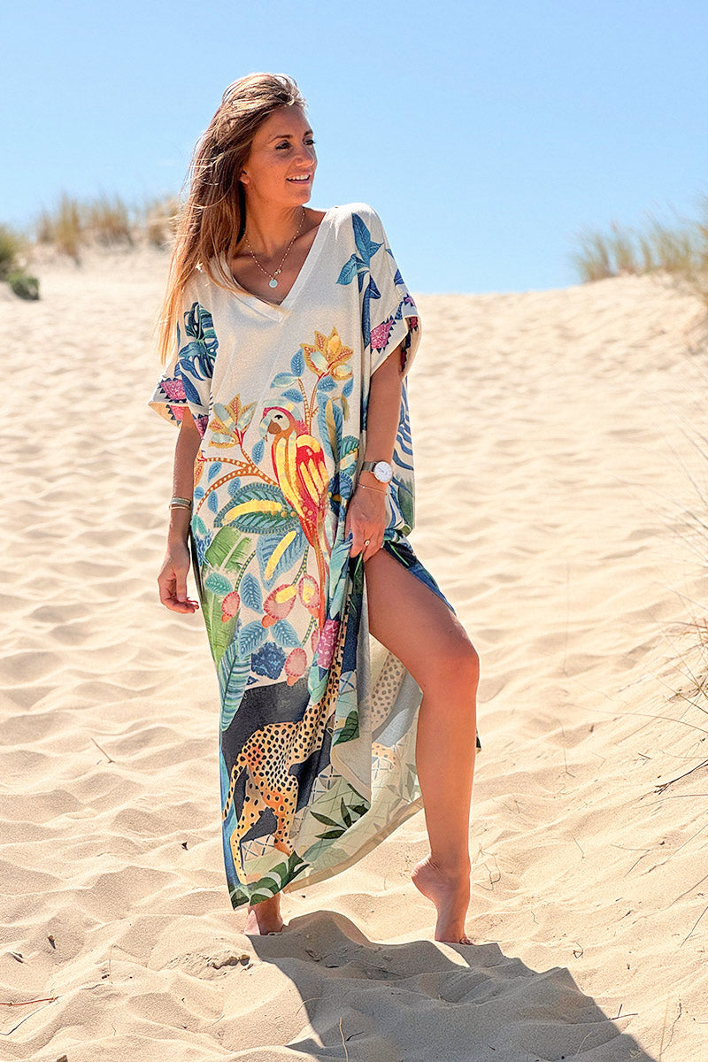 Robe longue brillante et large imprimé léopard feuilles bleues et perroquet coloré