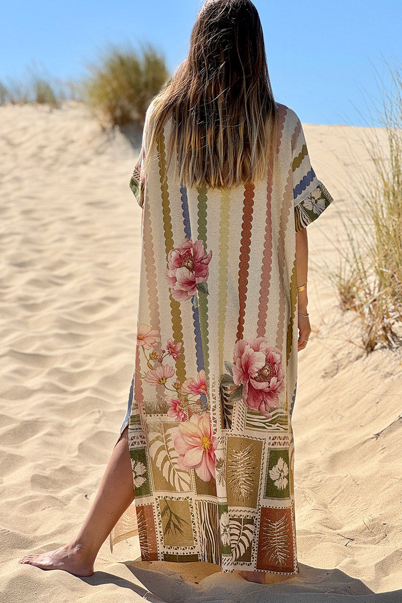 Robe longue brillante et large imprimé tête de buffle fleurs rose