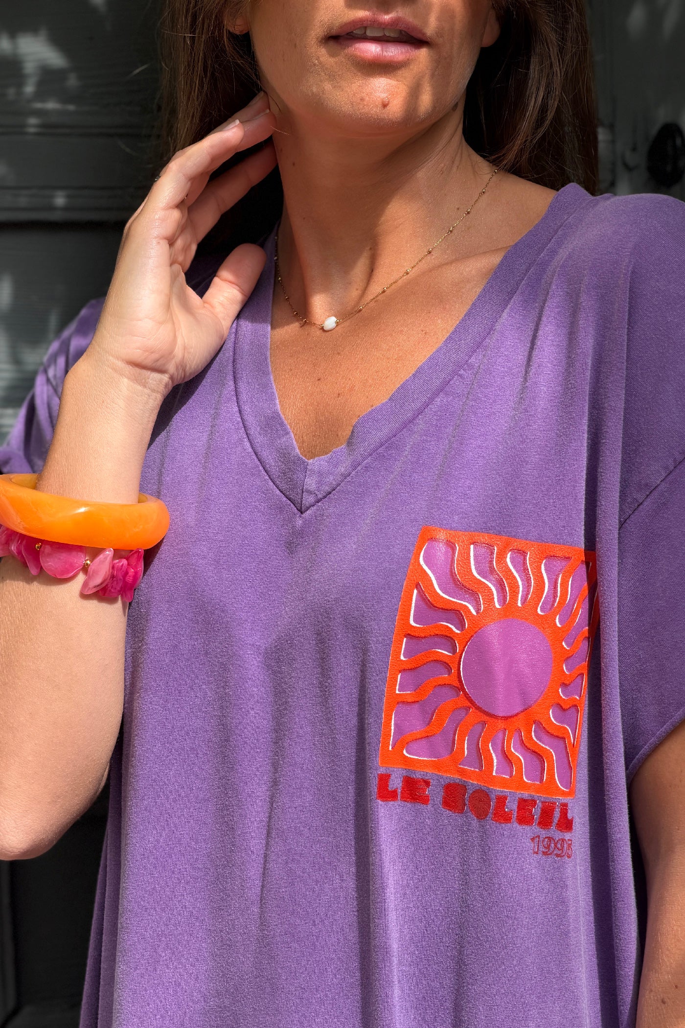 Robe longue confort violet délavé en coton stretch col v imprimé le soleil