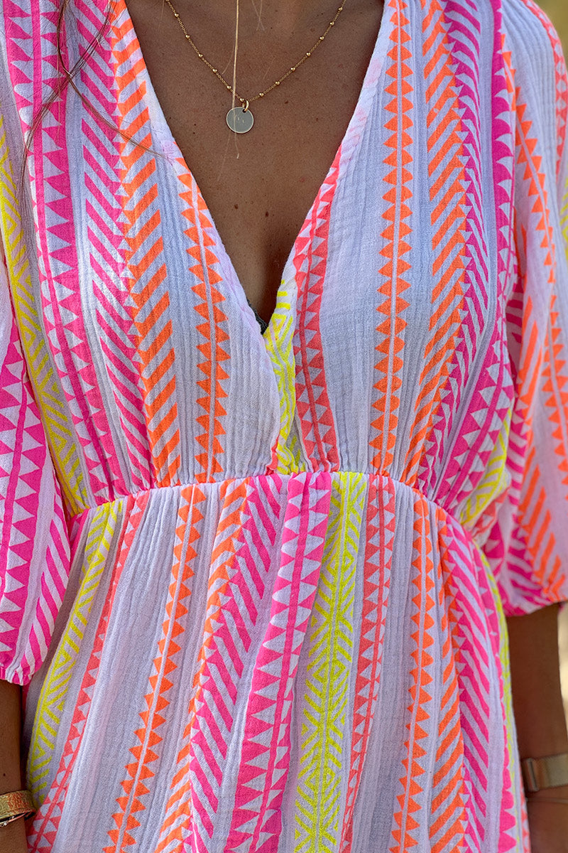Robe longue en gaze de coton imprimé ethnique orange rose et jaune col V