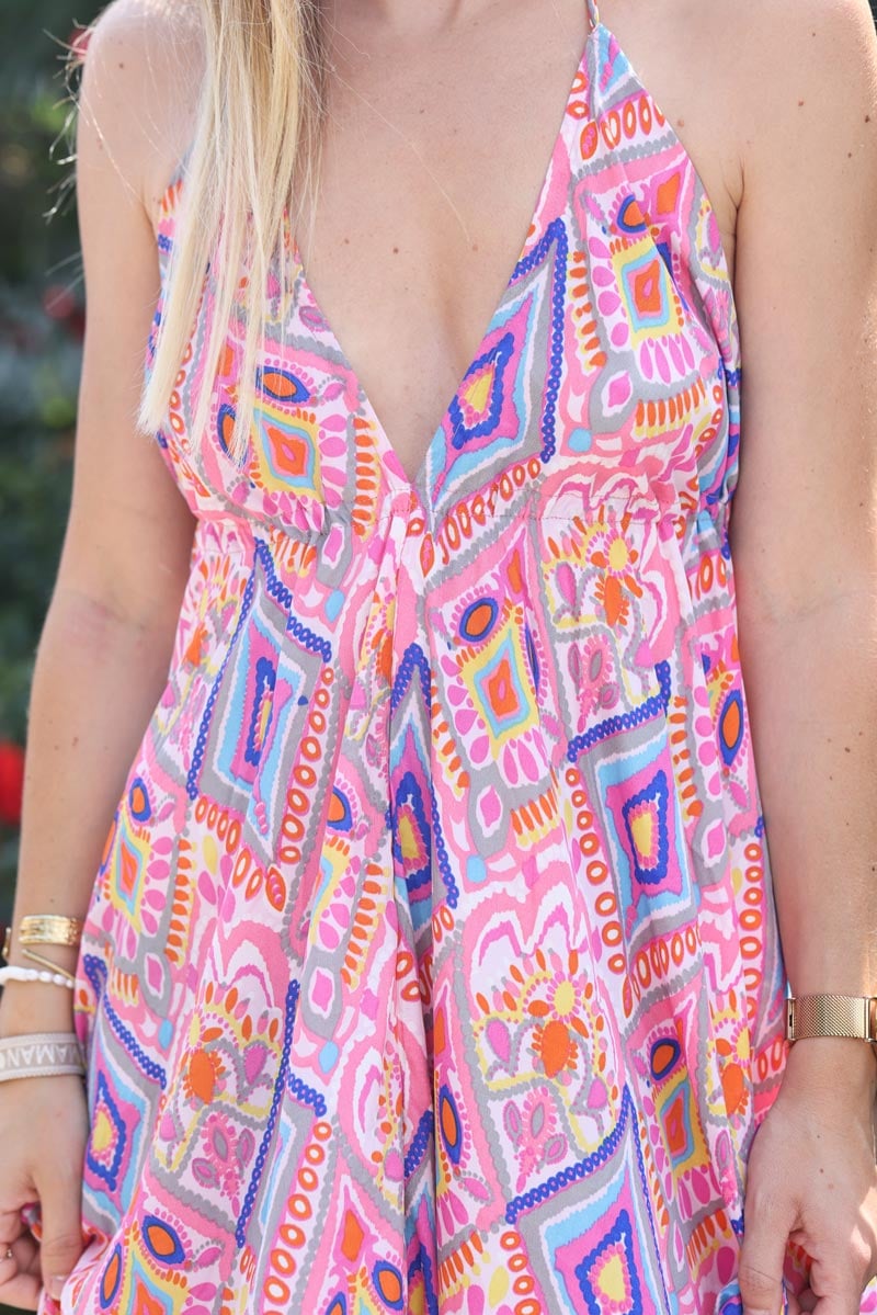 Robe longue et fluide toucher soie dos nu imprime style peinture mosaique coloree H010 (1)