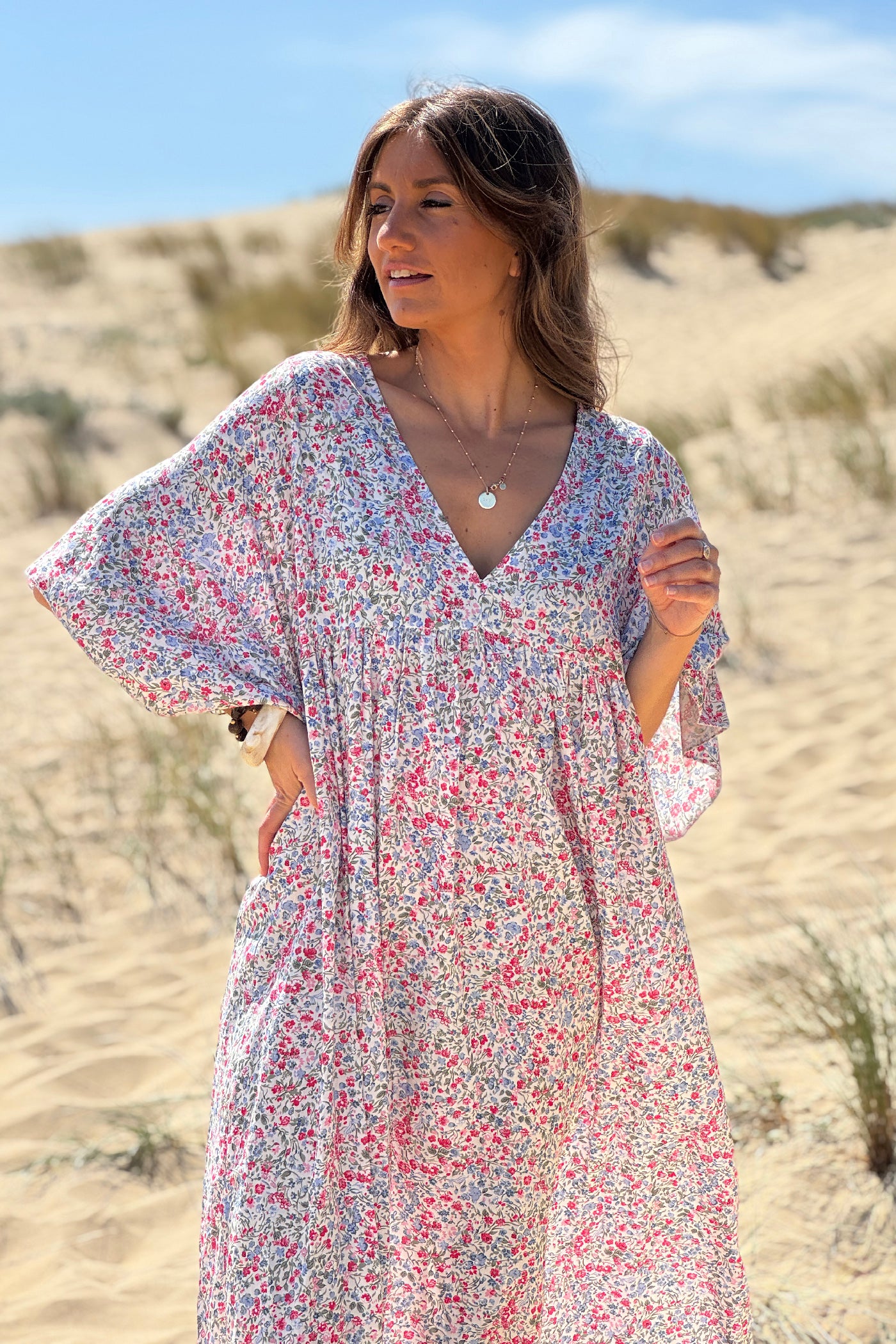 Robe longue fluide col V manches courtes imprimé liberty fuchsia