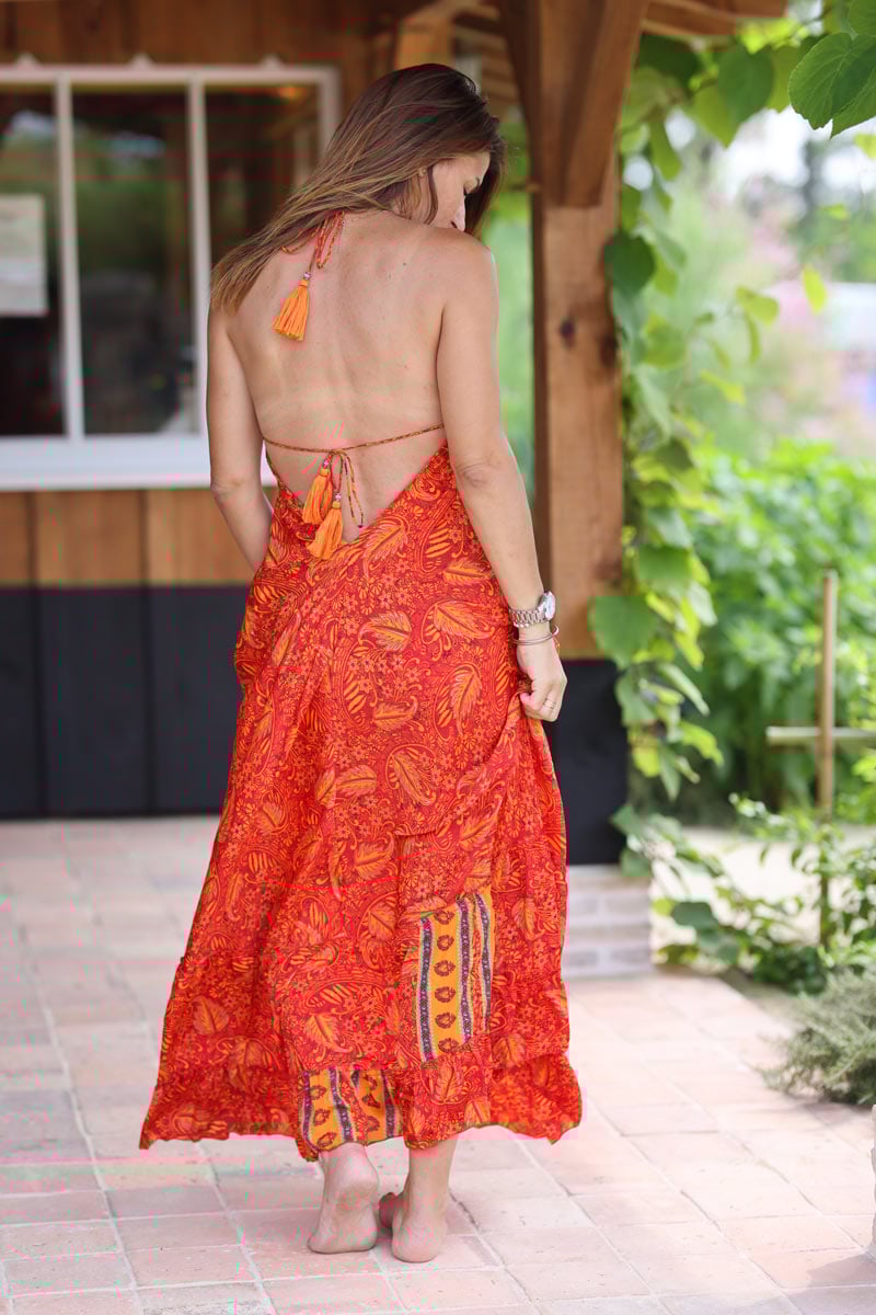 Robe longue fluide et toucher soie dos nu imprime cachemire orange h130 (1)
