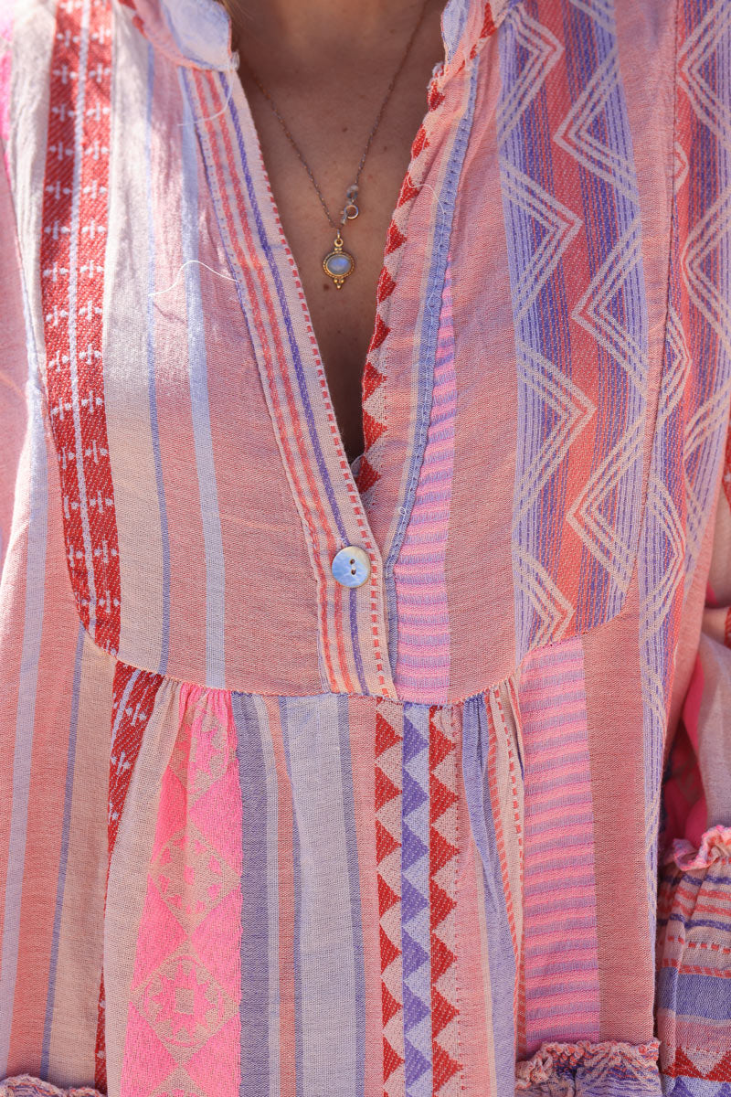 Robe longue rose en coton effet piqué col boutons imprime aztèque