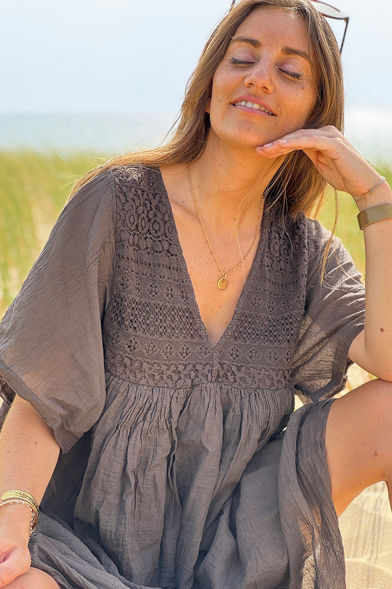 Robe marron chocolat légère voile de coton haut dentelle