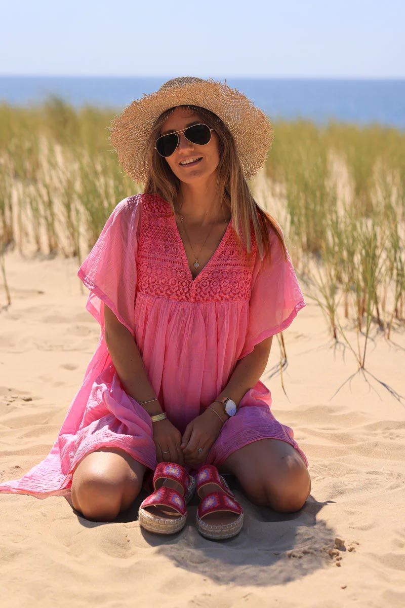 Robe framboise légère voile de coton haut dentelle