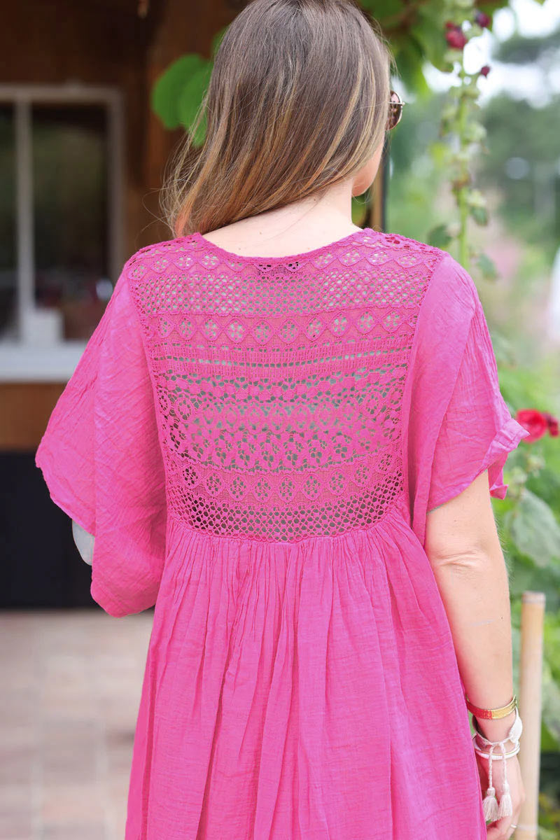 Robe fuchsia légère voile de coton haut dentelle