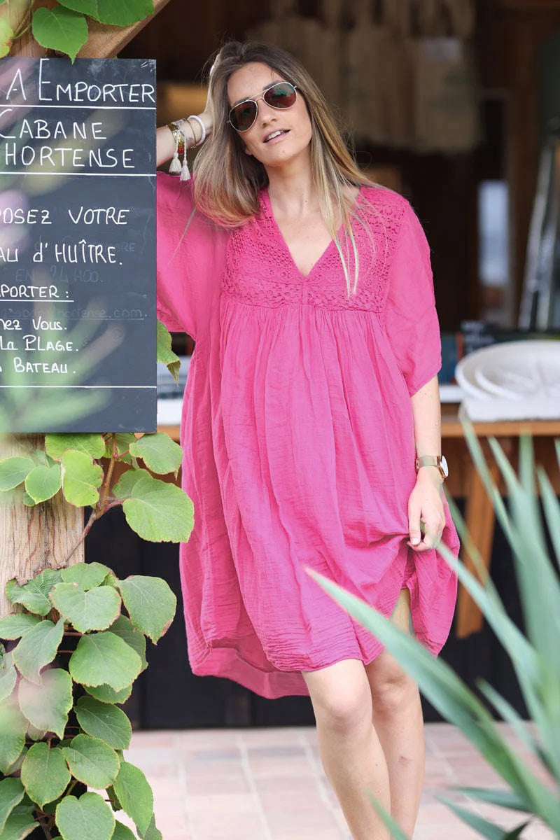 Robe fuchsia légère voile de coton haut dentelle