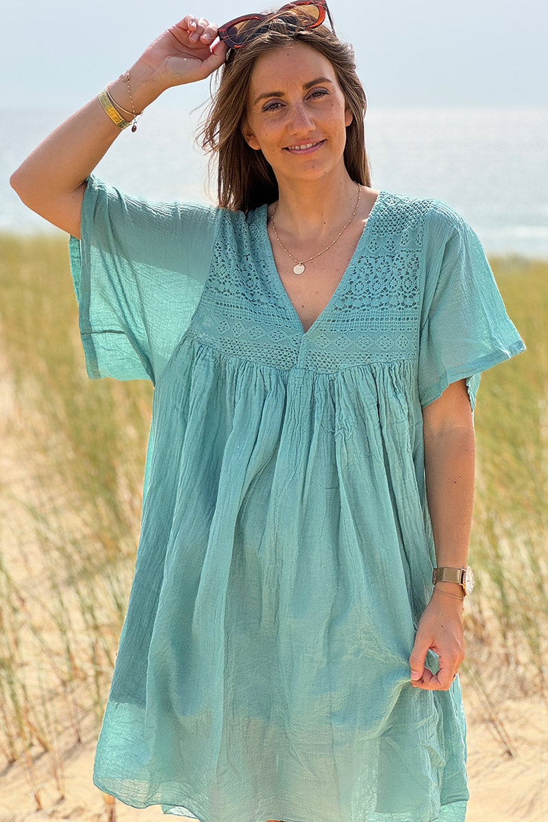 Robe sauge légère voile de coton haut dentelle