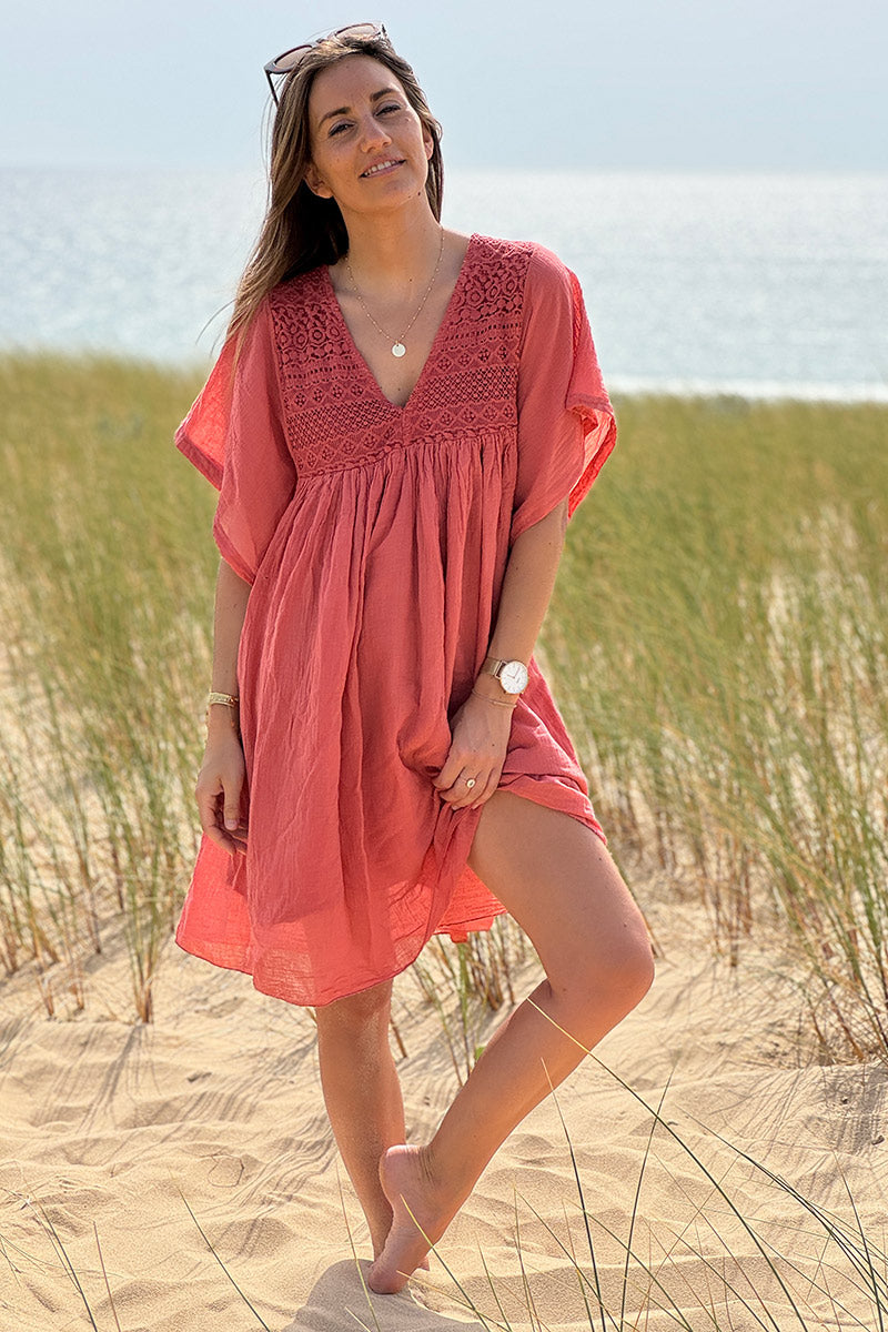 Robe terracotta légère voile de coton haut dentelle