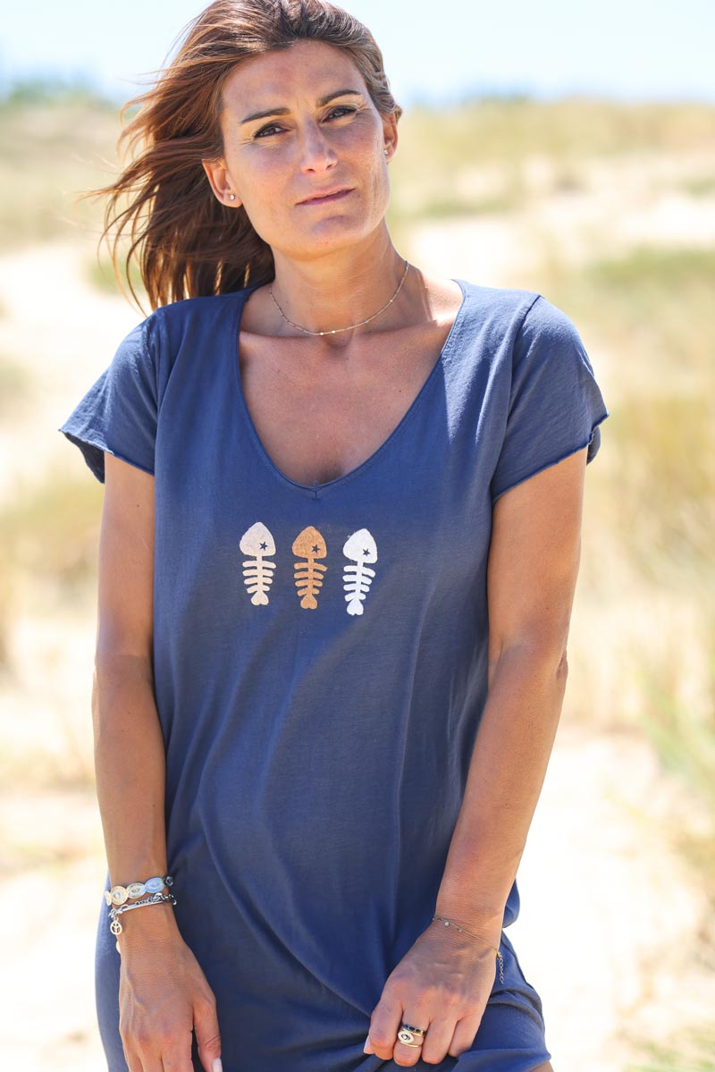 Navy blue V-neck maxi t-shirt dress with trio fish