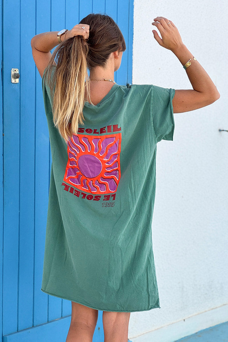 Robe t-shirt stretch et confort sauge imprimé logo Le Soleil dans le dos col v