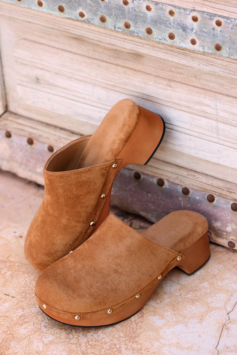 Sabots camel à talons en suédine petits clous dorés chaussures été pour femme H009