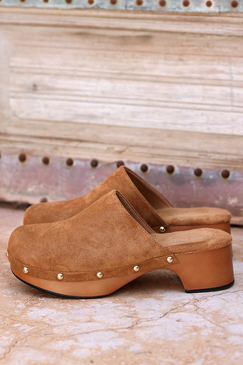 Sabots camel à talons en suédine petits clous dorés chaussures été pour femme H009