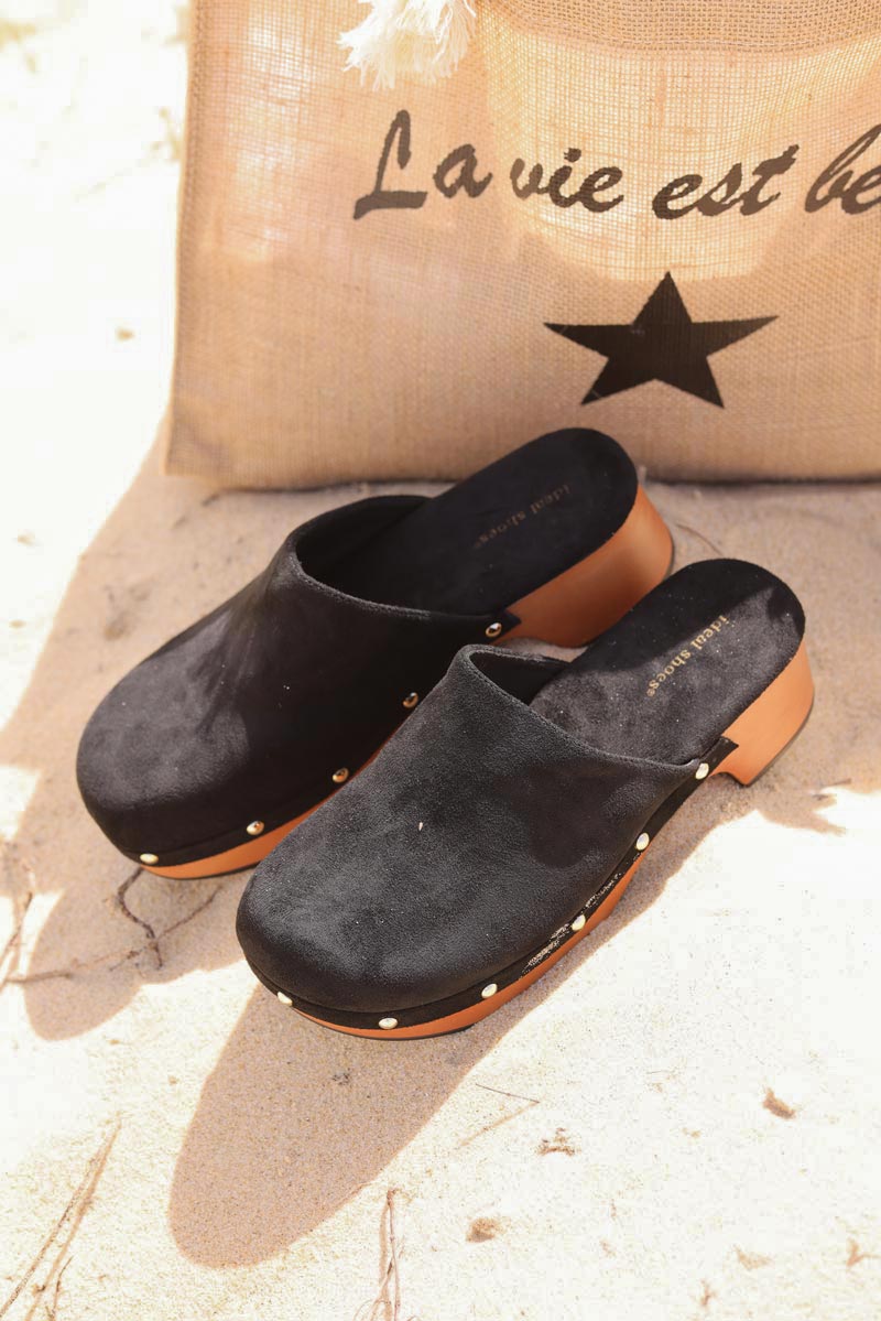 Sabots noir a talons en suedine et petits clous h009 (1)