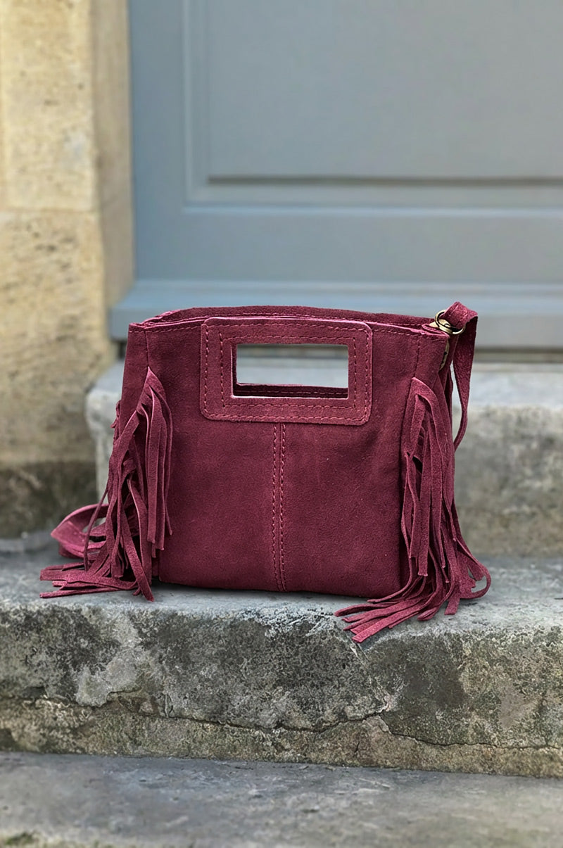 Sac à main à franges bordeaux en cuir suède anse poignée et bandoulière mini format