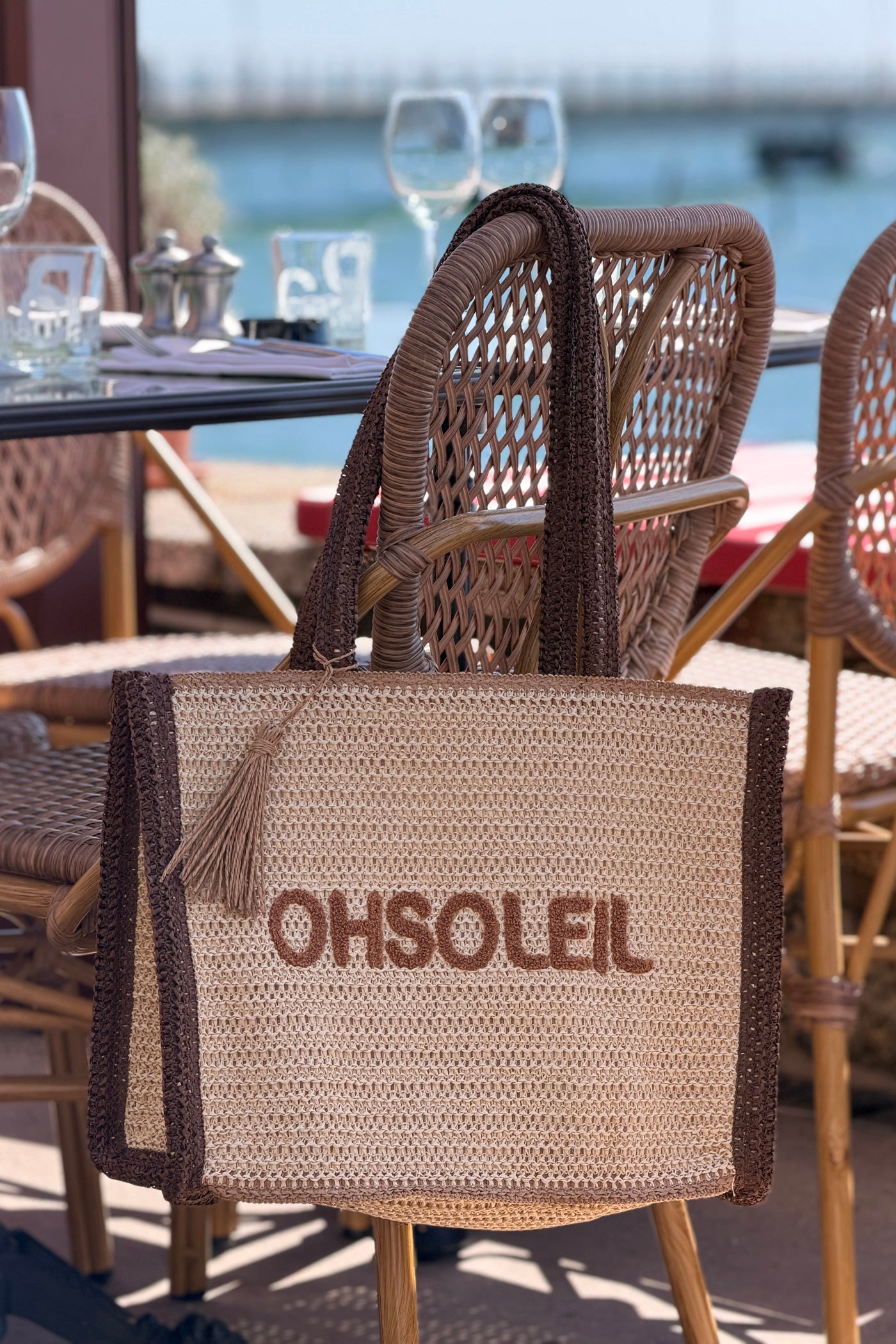 Sac cabas en style raphia paille beige et marron broderie "Oh Soleil"