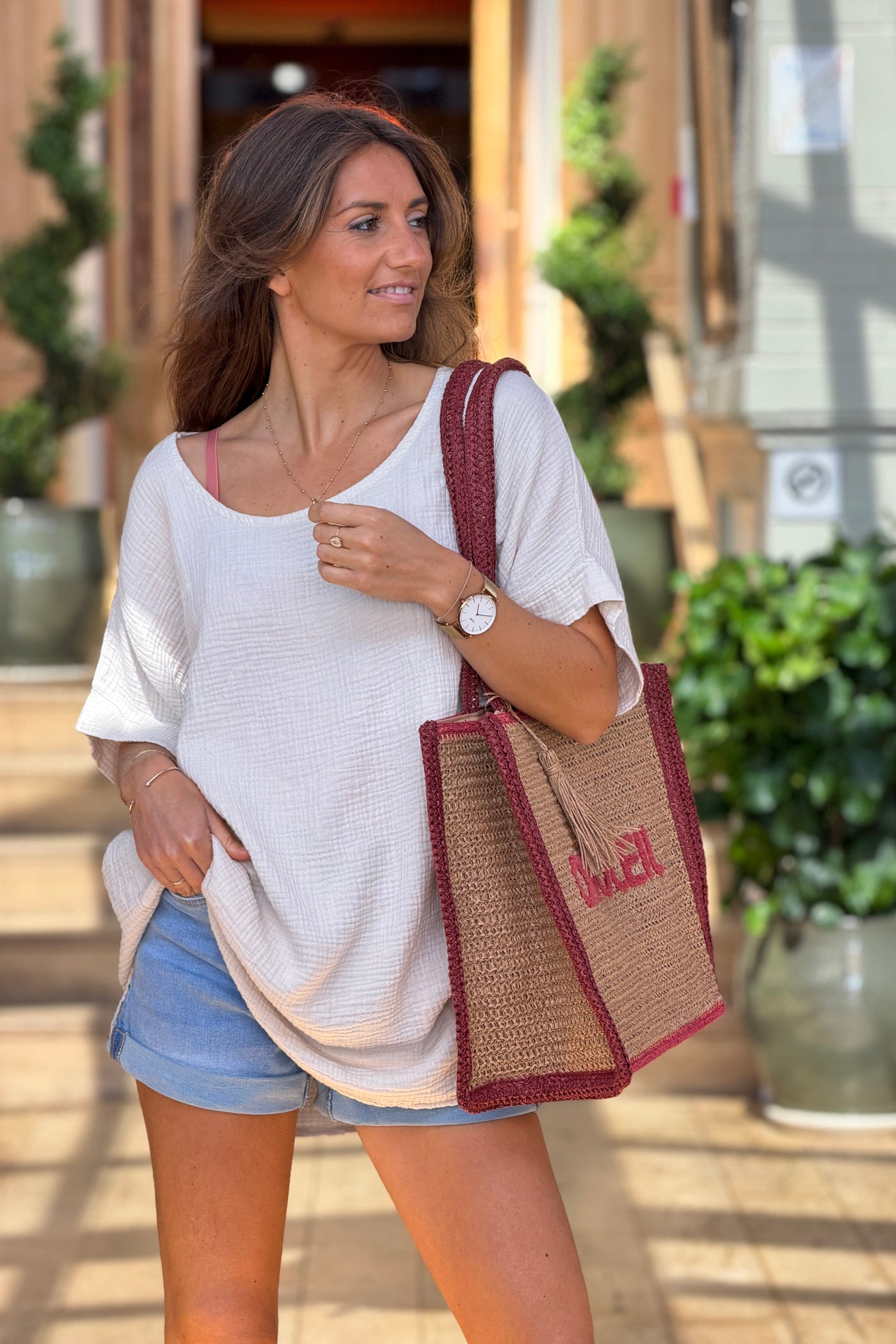 Sac cabas en style raphia paille camel et bordeaux broderie "Oh Soleil"