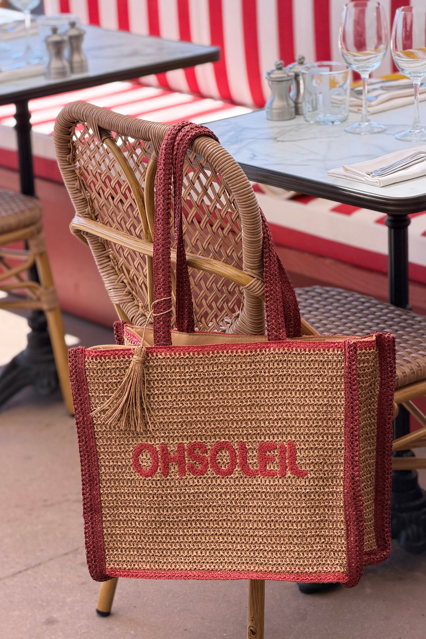 Sac cabas en style raphia paille camel et bordeaux broderie "Oh Soleil"