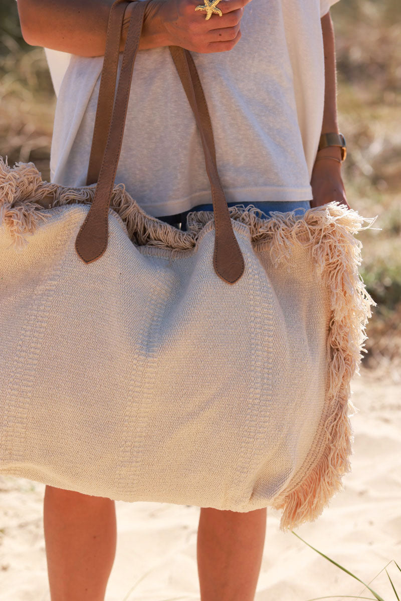 Sac cabas mou en coton écru détails franges avec pochette