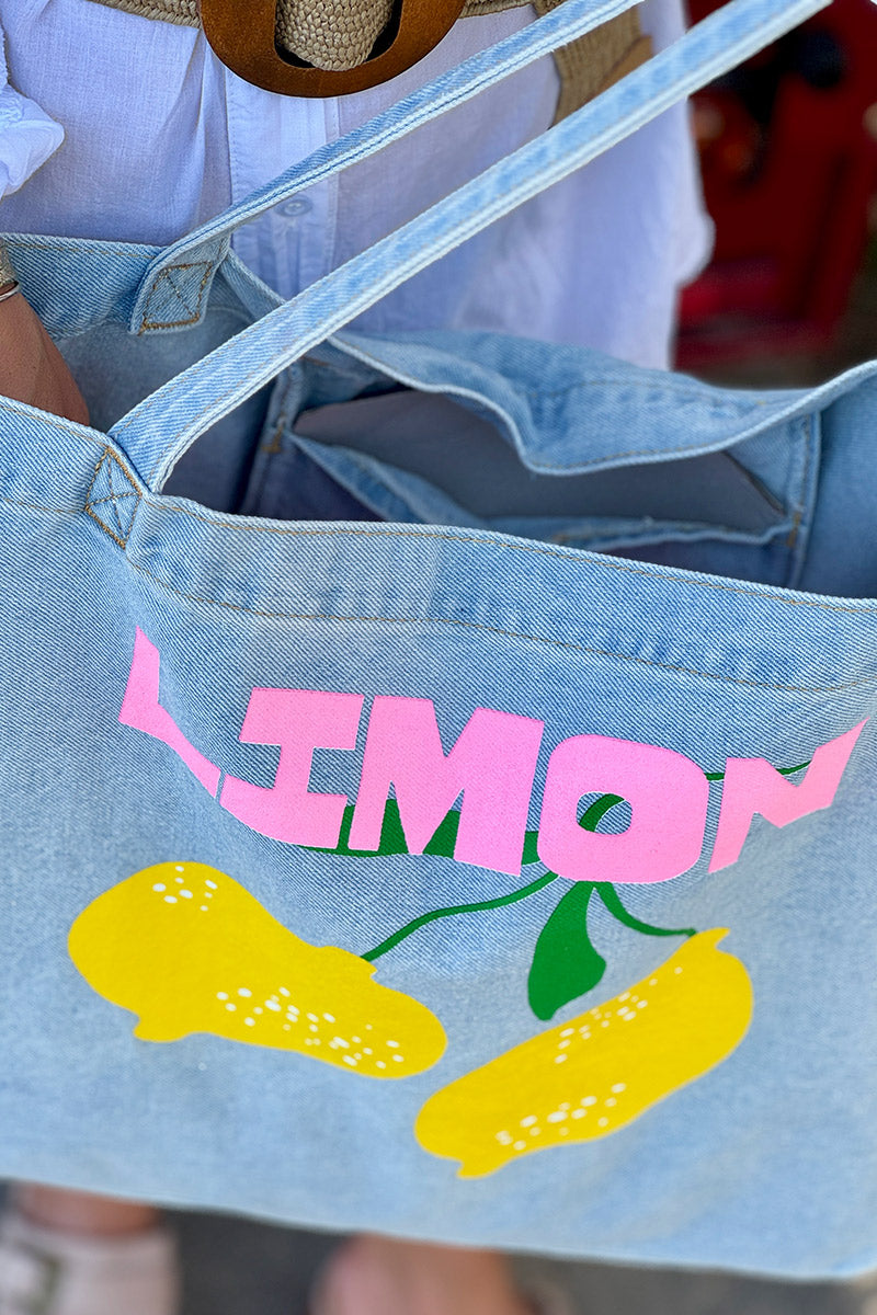 Sac tote bag fourre-tout en jean délavé clair Limon rose et citrons