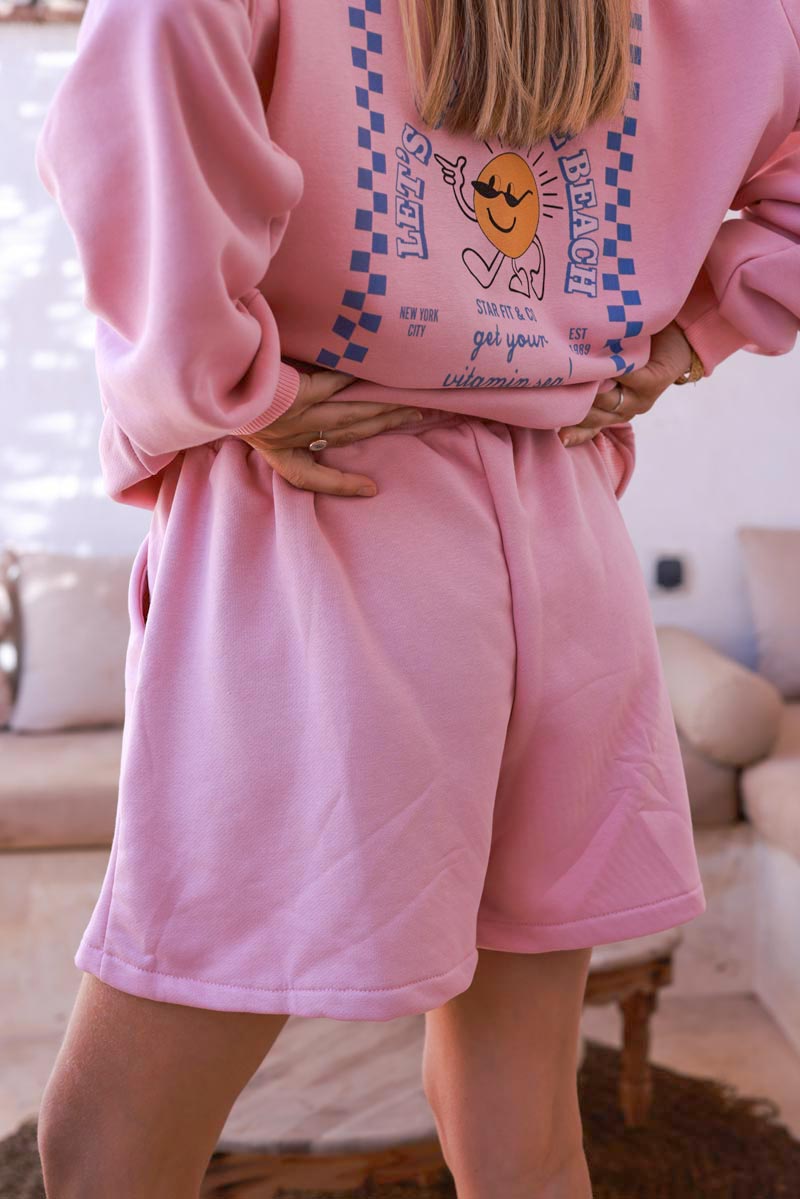Short confort rose en coton mélangé style jogging smiley soleil lunettes