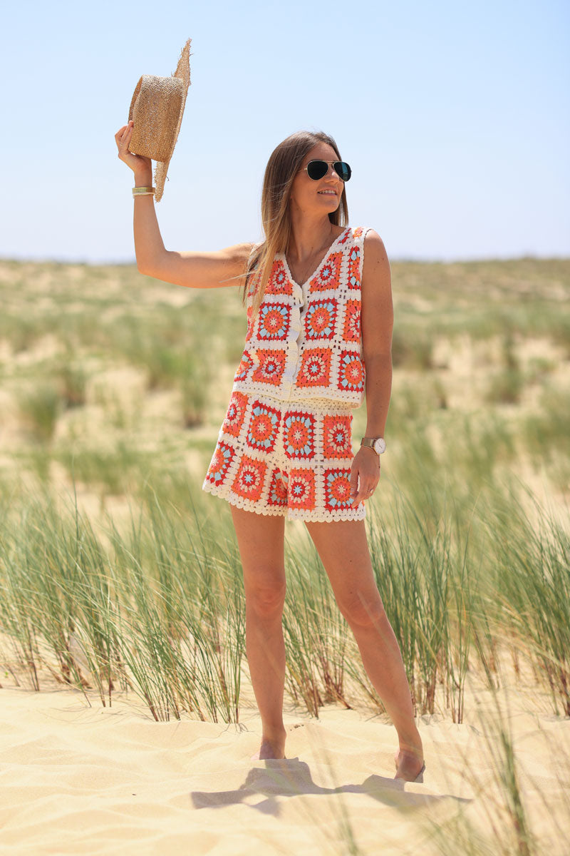 Orange shaded crochet shorts with seventies pattern