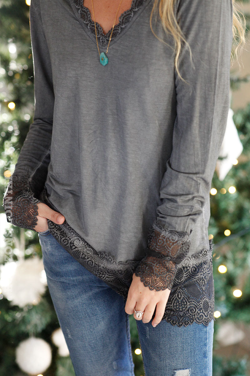 Sous-pull-gris-manches-longues-dentelle-b10-4