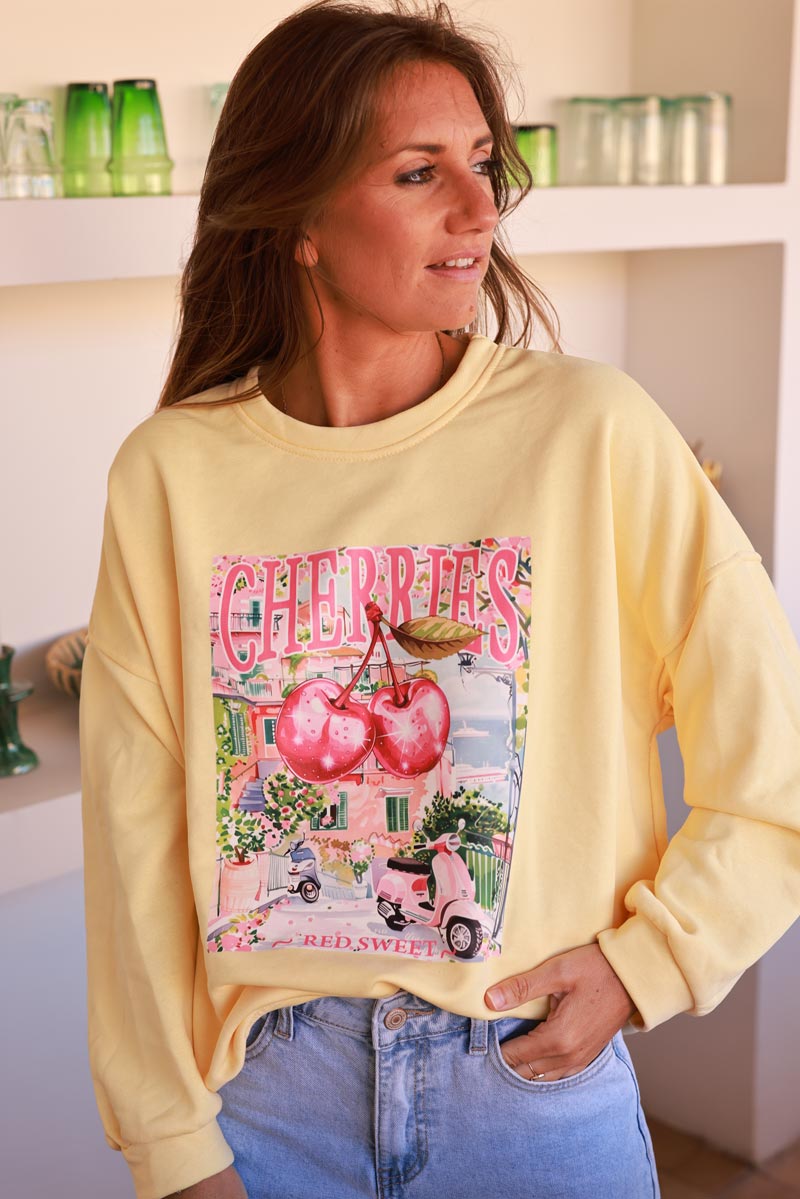 Sweat confort jaune pâle sérigraphie Cherry Italie Vespa