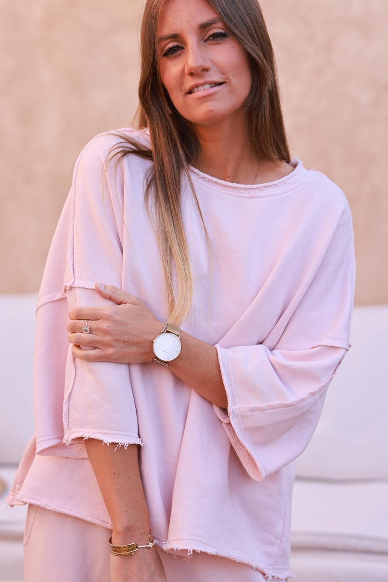 Sweat confort rose pâle manches 3/4 loose détails effilochés coutures apparentes