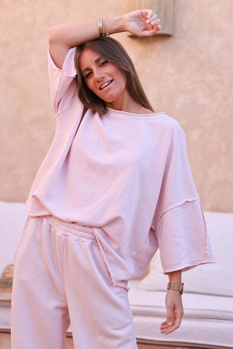 Sweat confort rose pâle manches 3/4 loose détails effilochés coutures apparentes