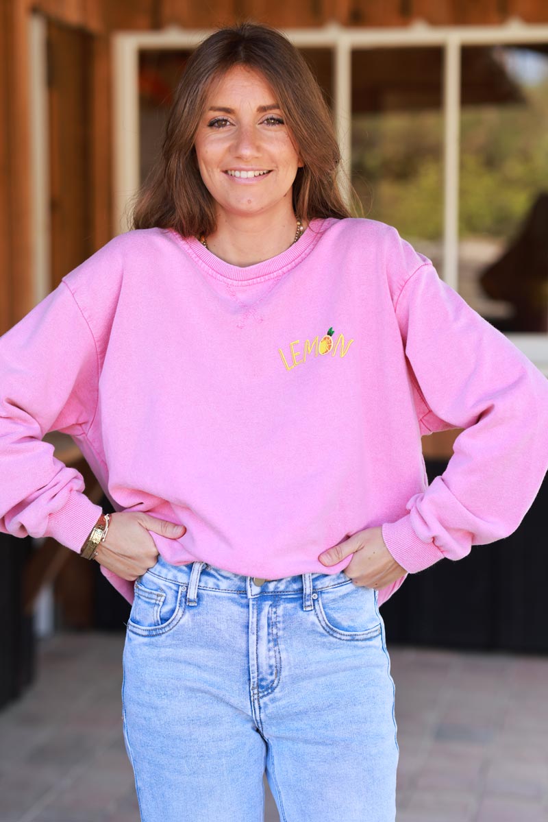 Sweat loose rose délavé inscription lemon devant et gros citron dos