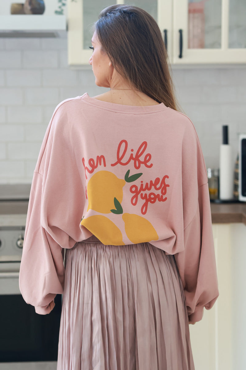 Sweat rose pâle large et confort motif citrons lemons délavé