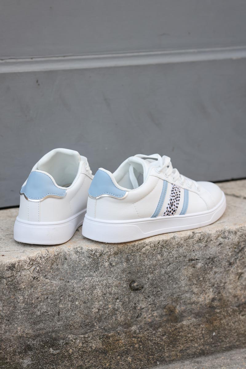 Tennis blanches trio rayures leopard et bleu ciel g096 (1)