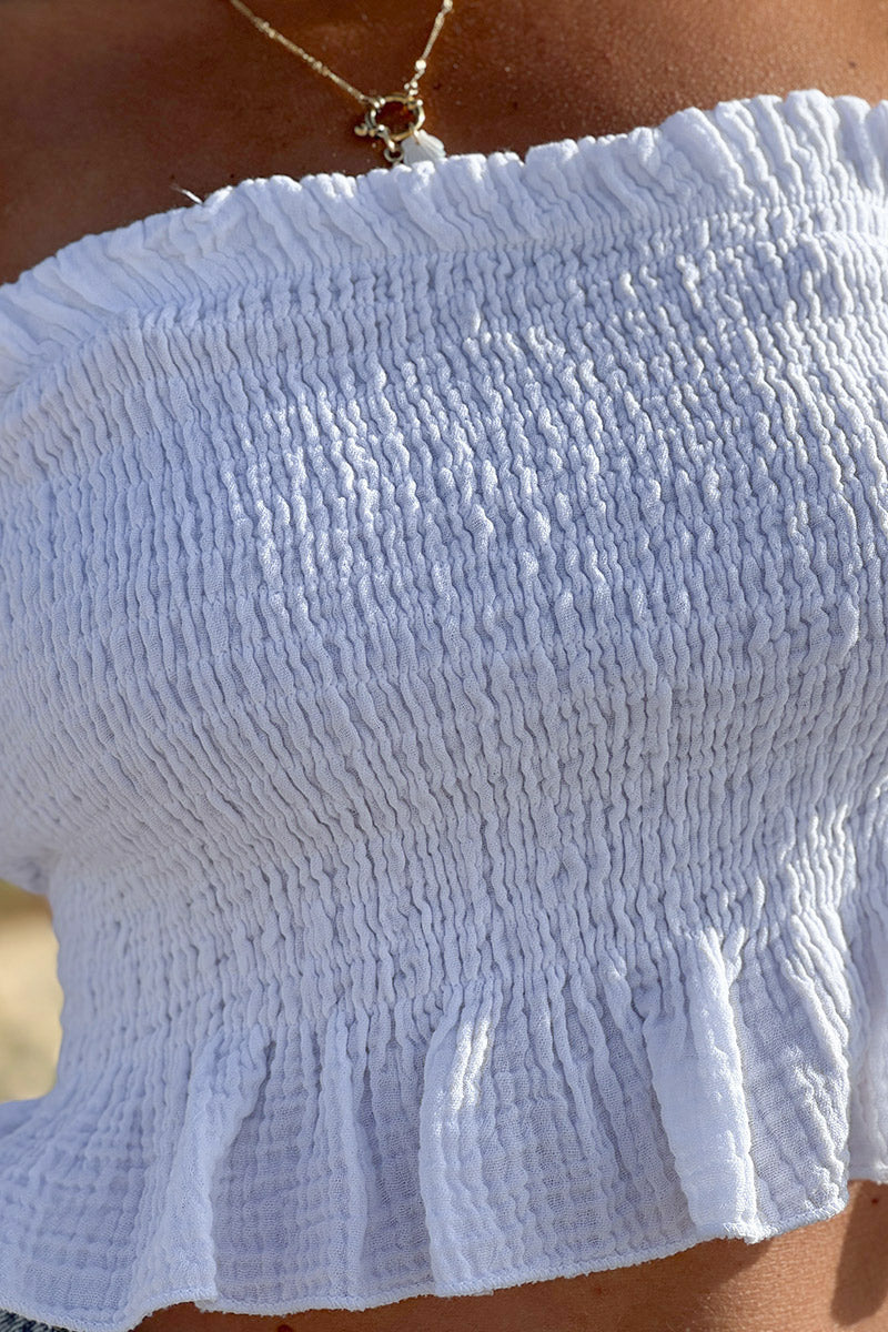 Top bandeau smocké élastiqué blanc en gaze de coton avec volants