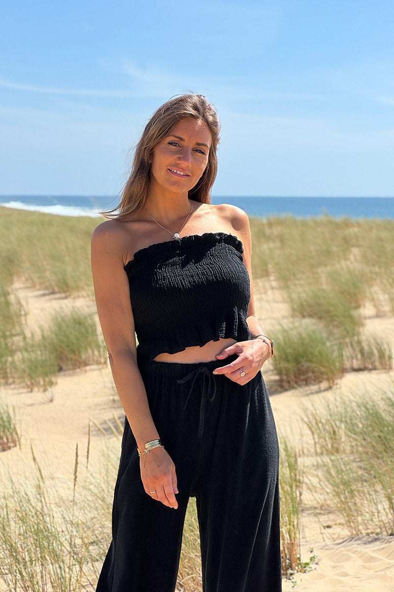 Top bandeau smocké élastiqué noir en gaze de coton avec volants