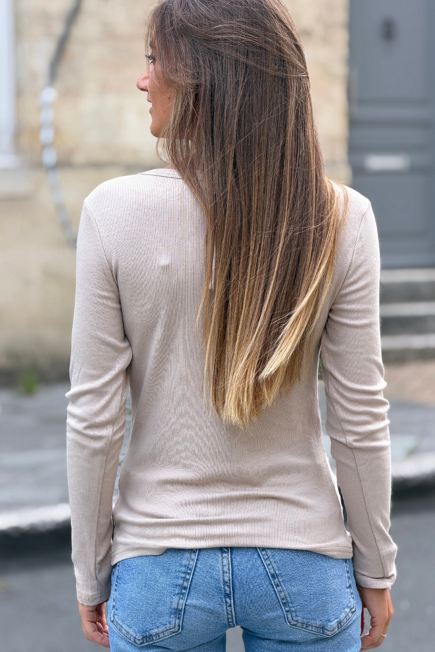 Top côtelé beige style sous pull col petits boutons