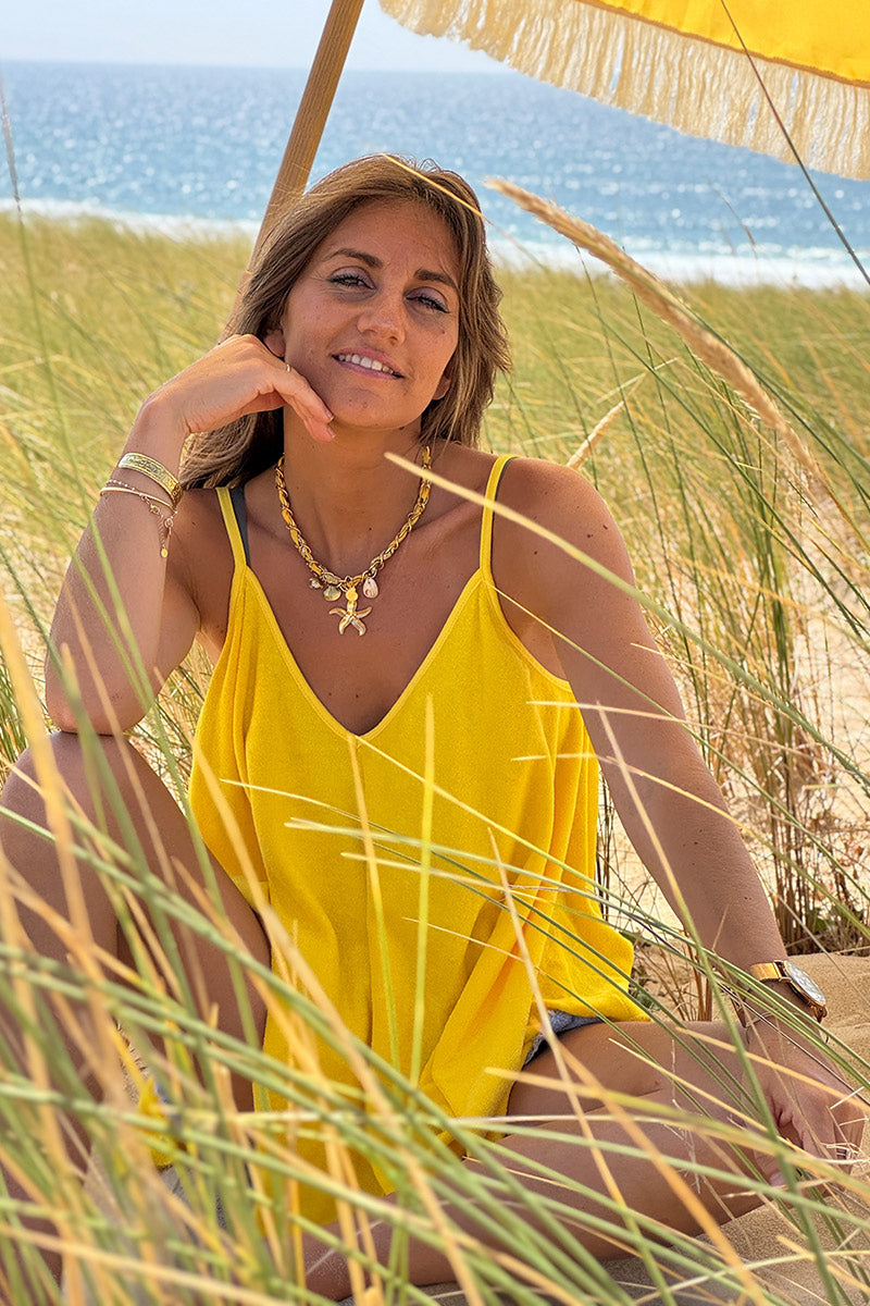 Top jaune à bretelles en éponge souple