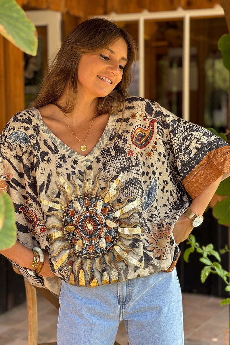 Top large beige brillant motif soleil mandala arbre de vie imprimé animal