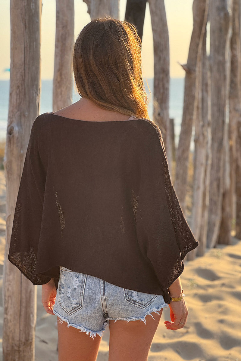 Top large marron en maille coton mélangé manches chauve souris col V