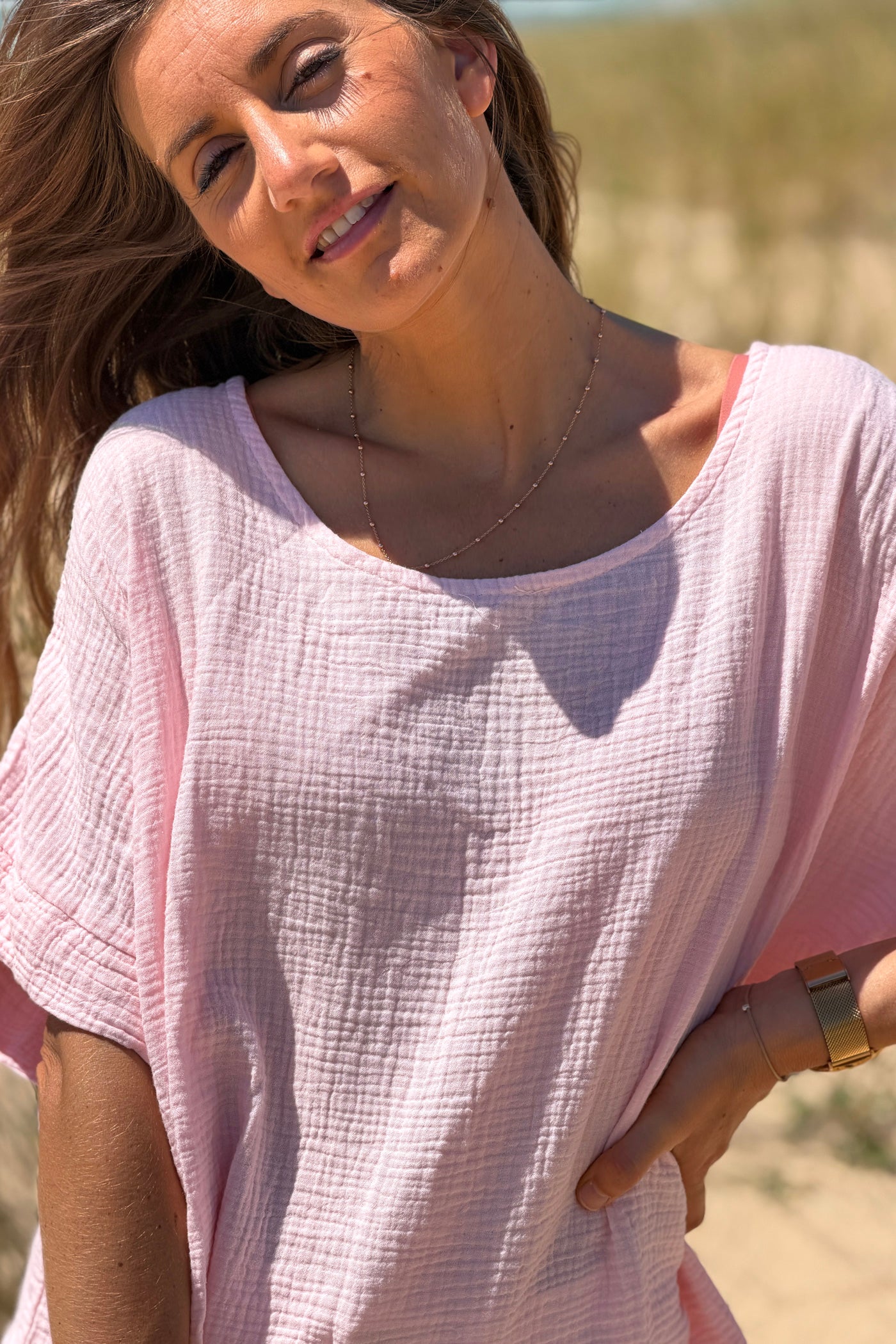 Top large rose en gaze de coton basique col rond