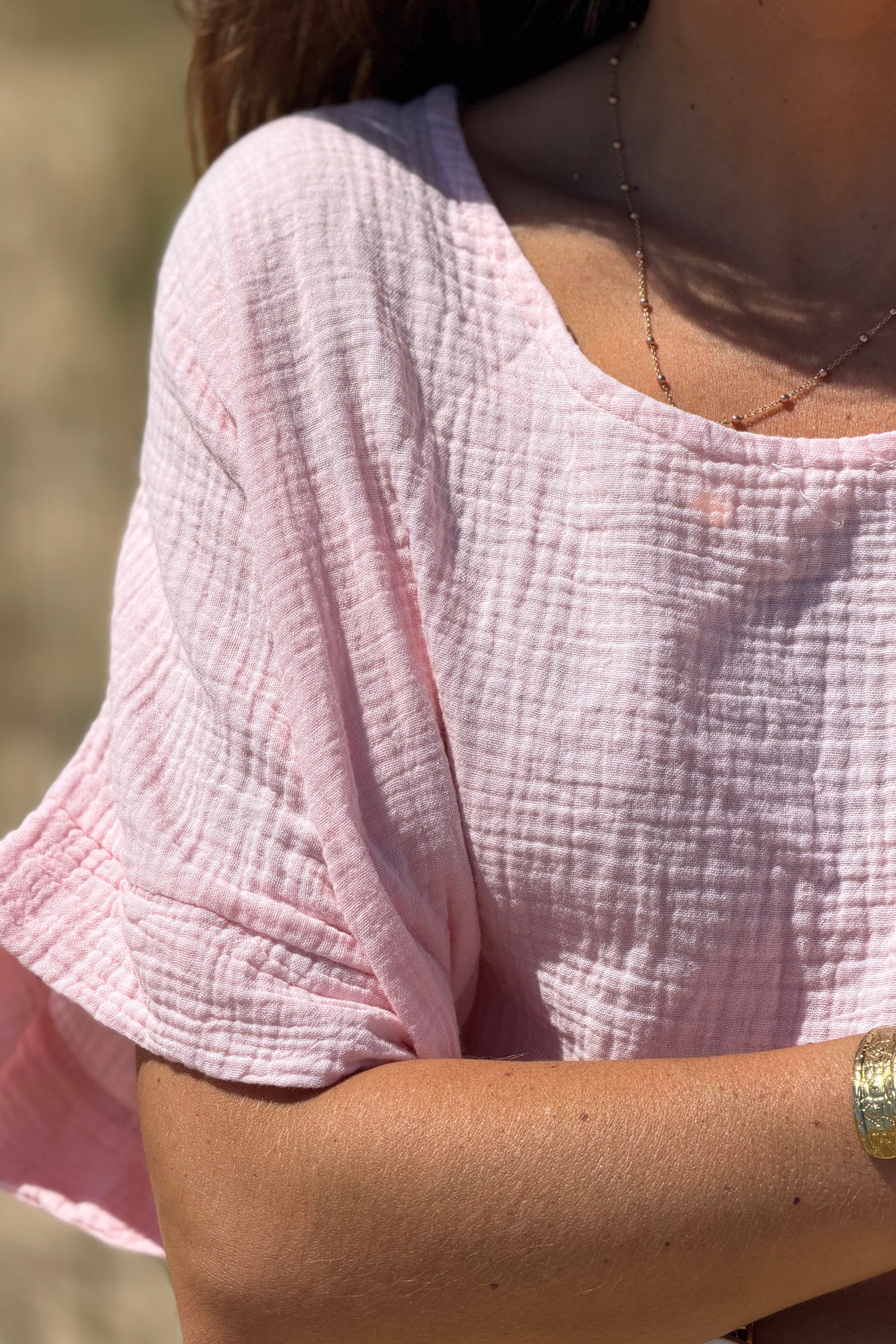 Top large rose en gaze de coton basique col rond