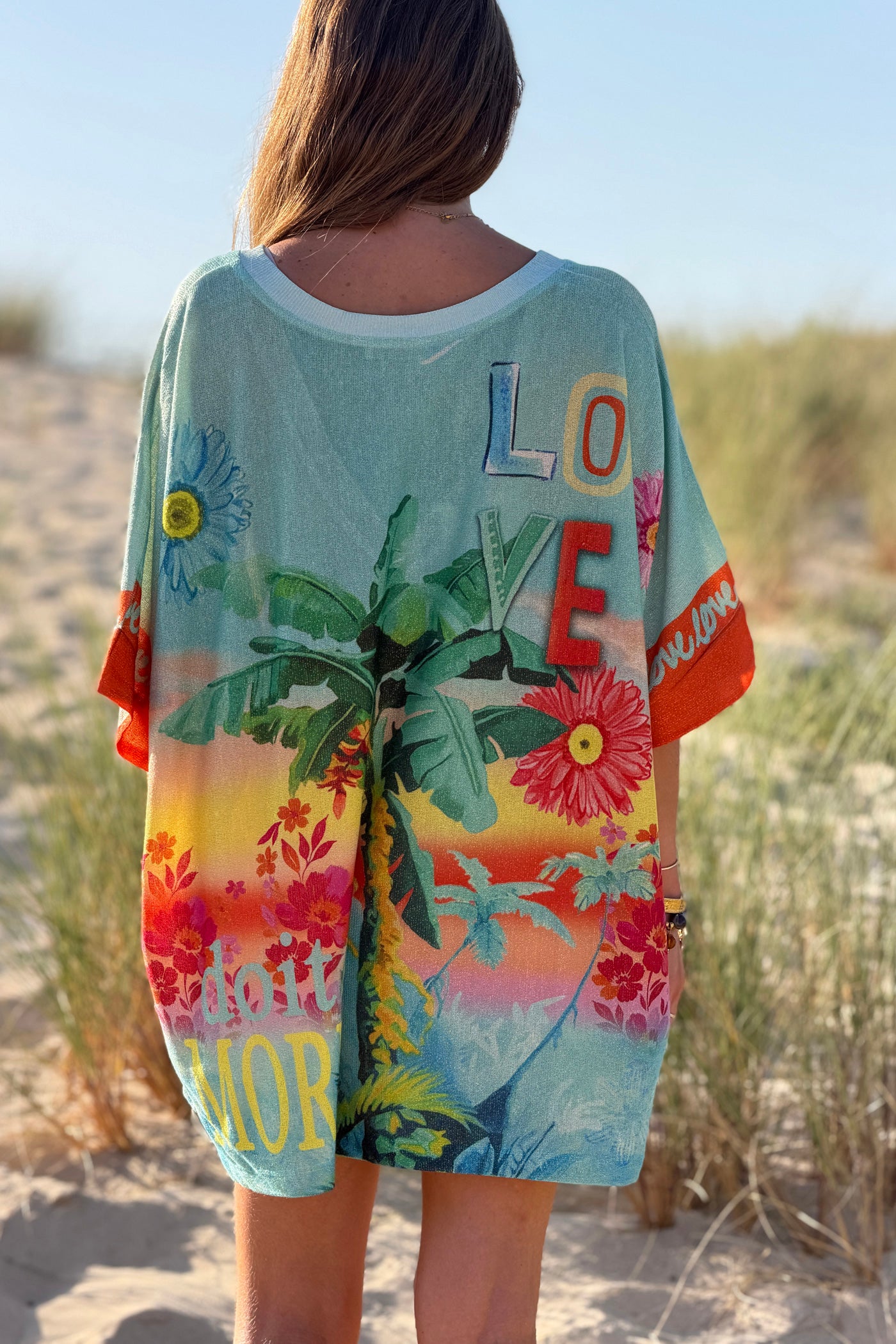 Top large turquoise brillant lurex imprimé tropical palmiers