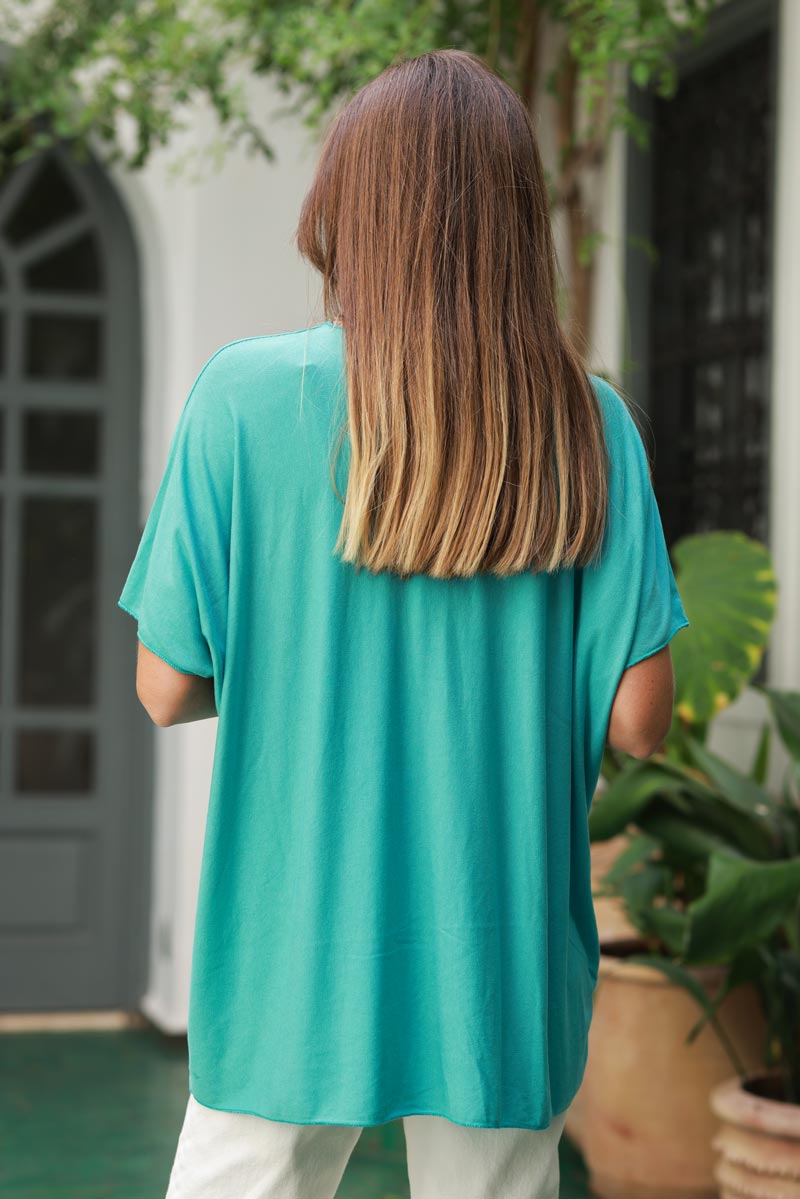 Top turquoise fluide confort et stretch col v