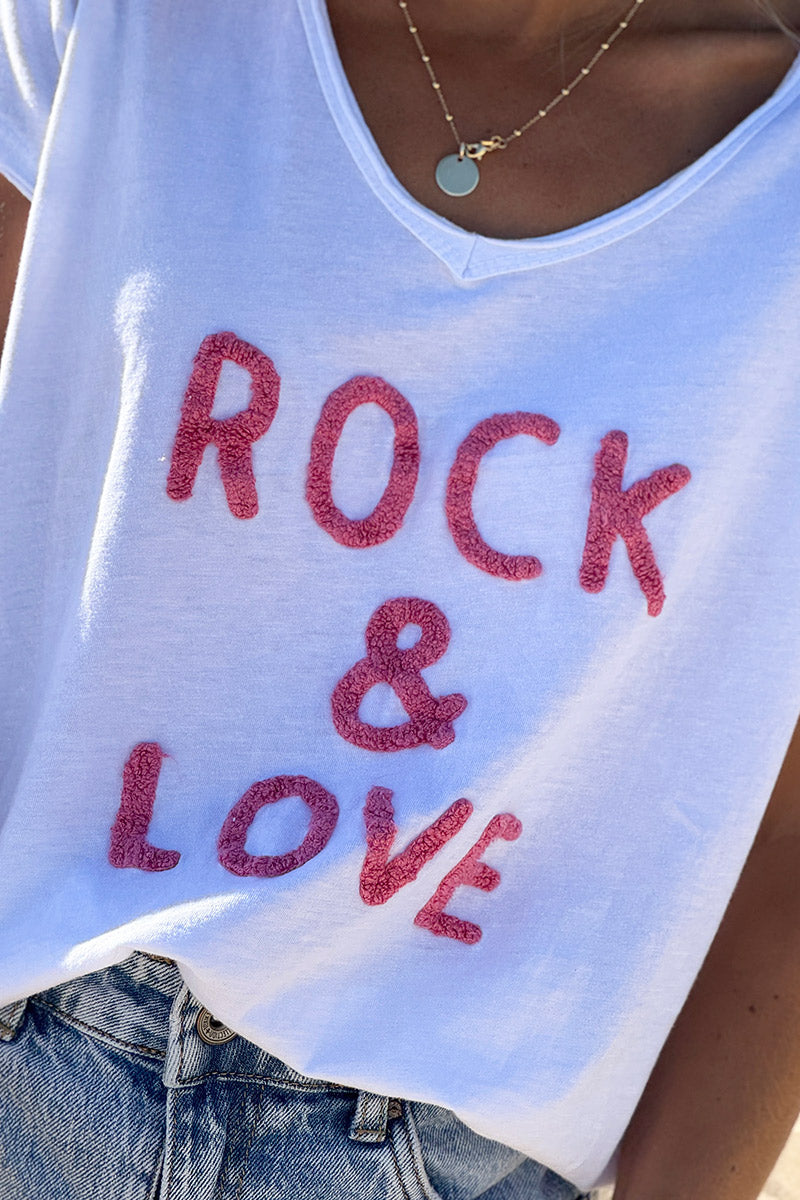 Tshirt blanc manches courtes col V rock and roll en bouclettes rose