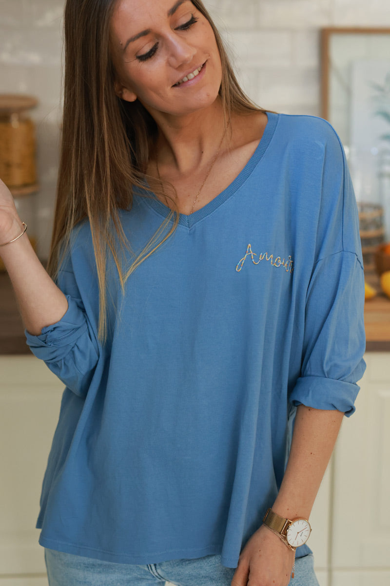 Camiseta de algodón denim azul con manga larga y bordado Love con hilos de colores y escote en pico