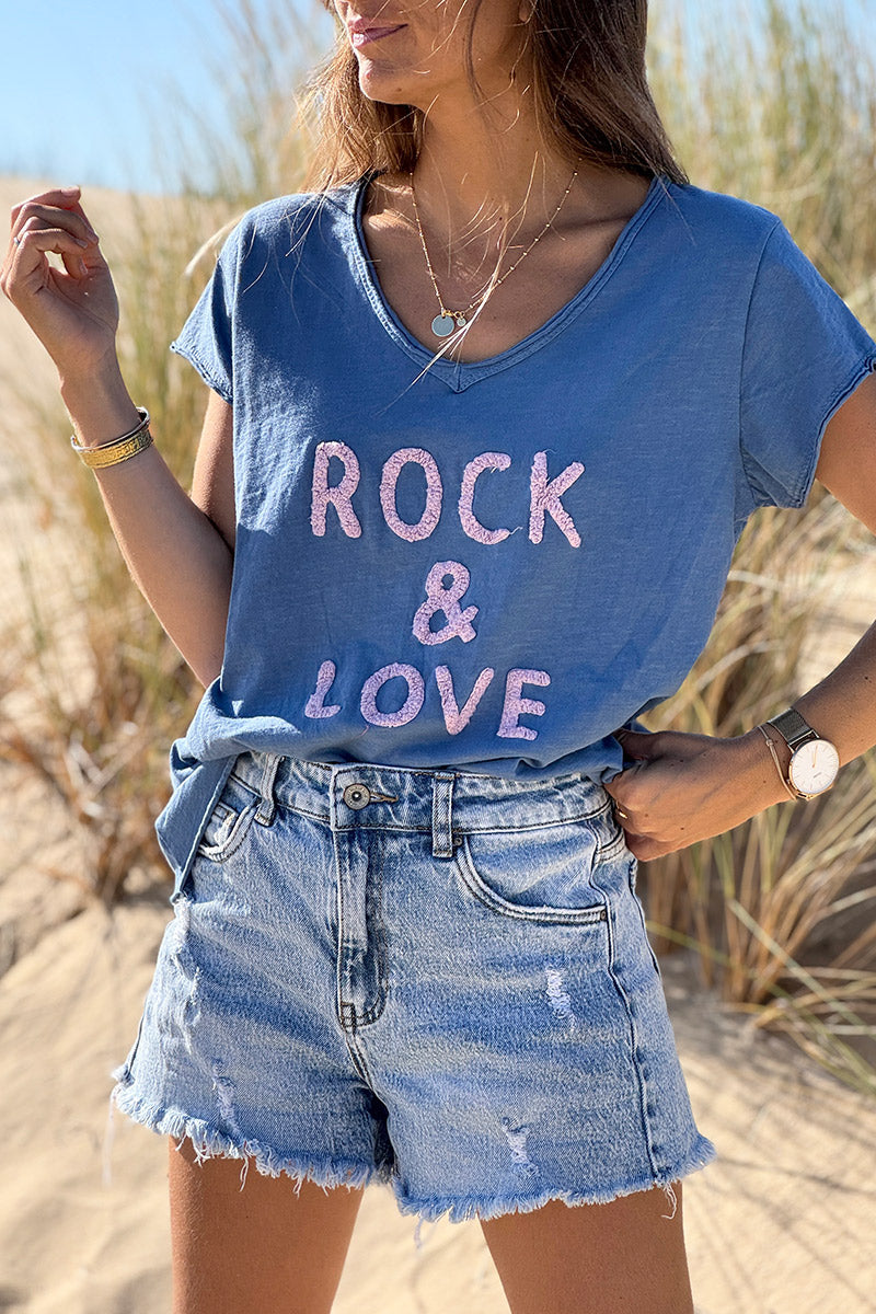 Tshirt bleu jean manches courtes col V rock and roll en bouclettes rose