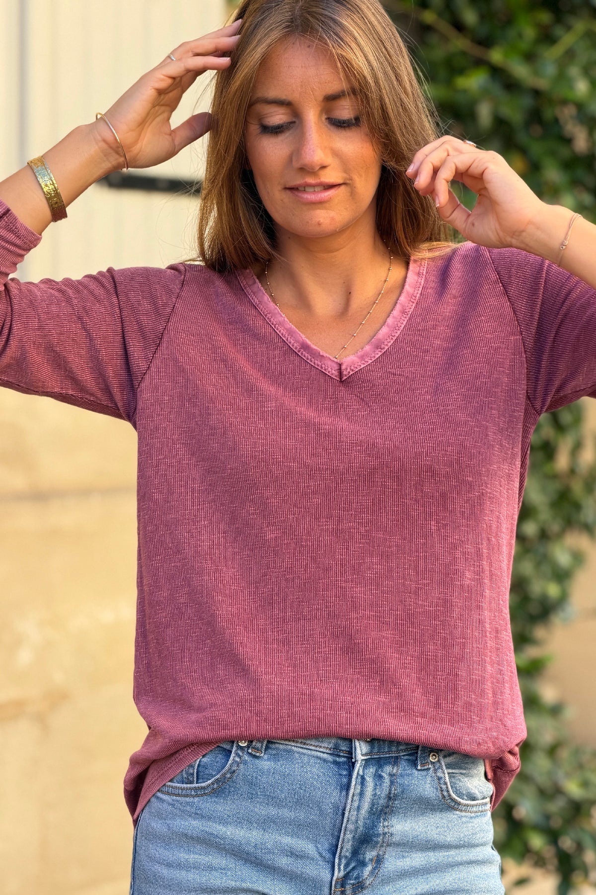 Tshirt bordeaux délavé en coton manches longues col v détail franges