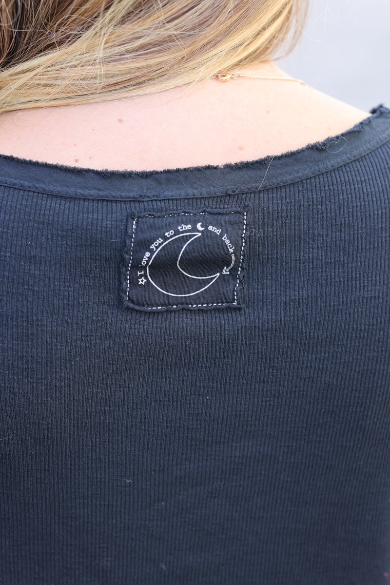 Tshirt cotele noir stretch a manches longues ILY to the moon and back H246 (1)